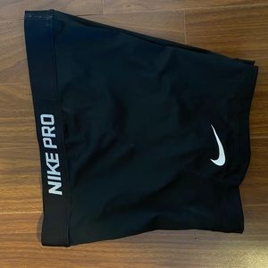 Women’s Nike Pro 3”